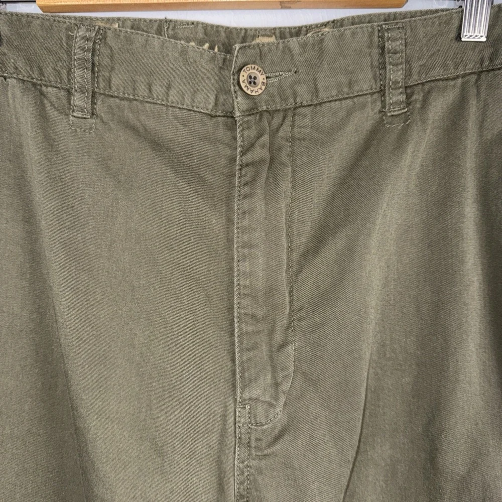 Tommy Bahama Shorts Men's 40 Military Green Elastic Sides